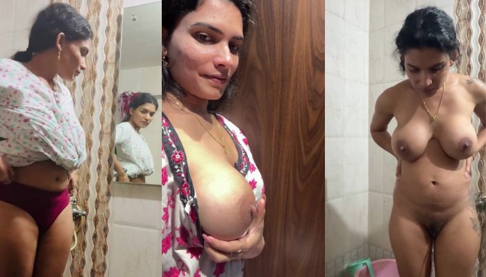 Sexy Model Resmi Nair Nude Pee Bath and Boobs Show Sexy App Clips