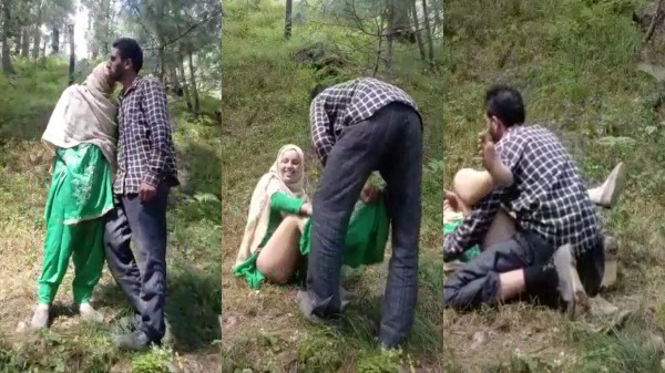 Kashmiri Beautiful Bhabhi in Green Saree Fucked in Pahari Jungle By Lover