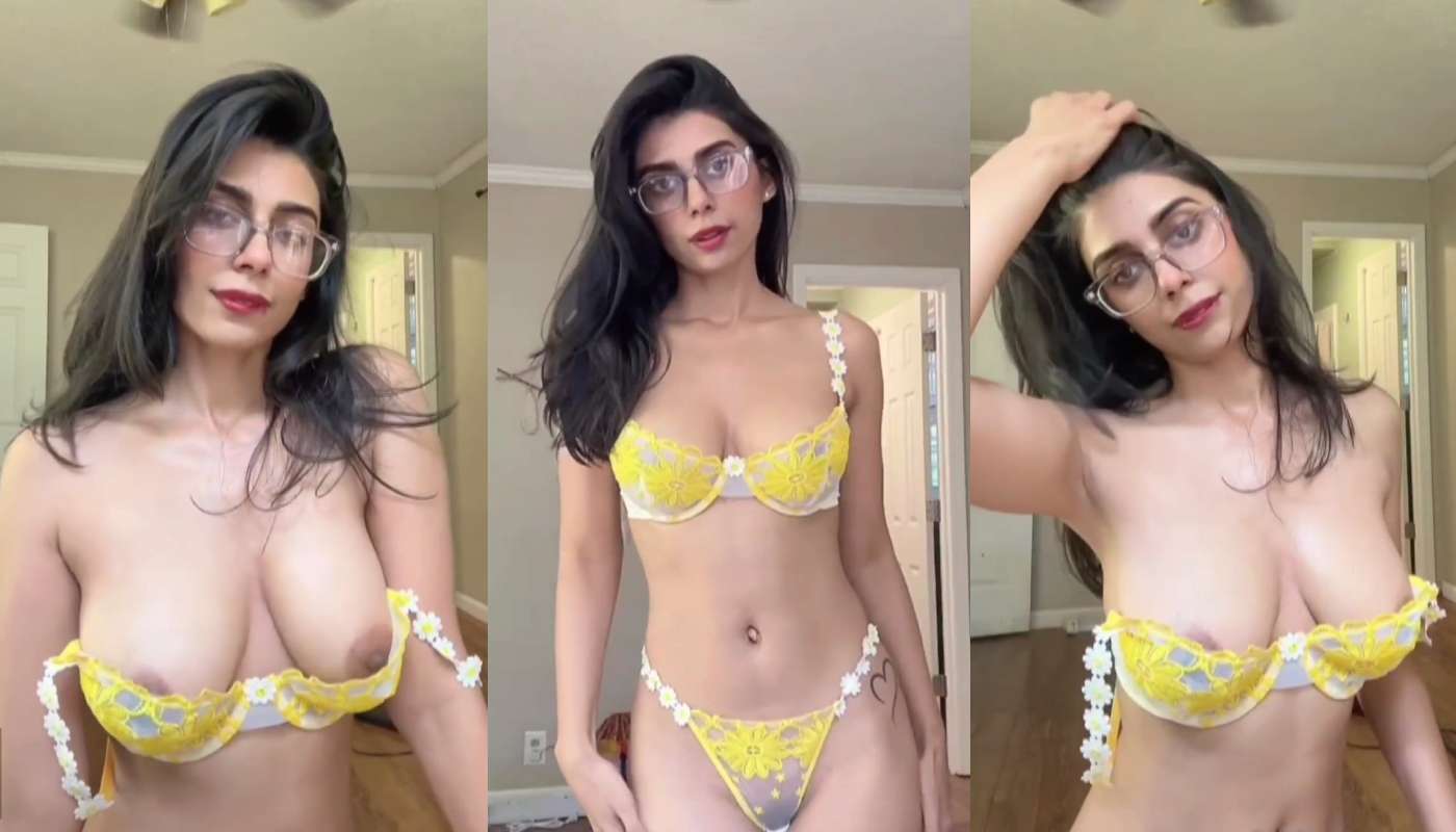 Iamaqsapervaiz Nude Onlyfans latest Yellow Bikini Nude Video