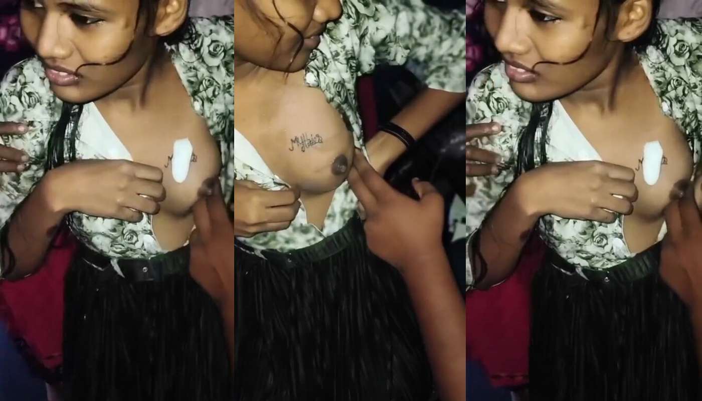 Tamil Girl Making Tattoo On Boobs Viral Porn MMS