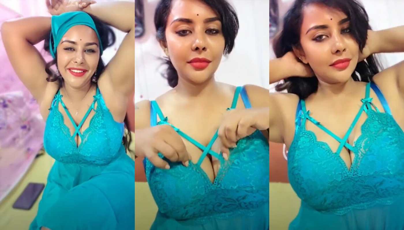 Actress Sri Reddy Tango Hot Live