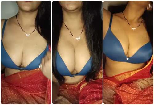 sonika_sharma Teasing in Bra on StripChat Live