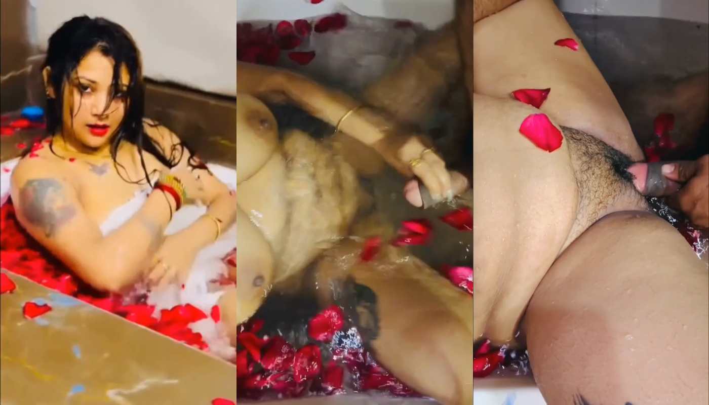 Susmita Malik Bathtub Nude Show & Fucking Hot Sexy App Content