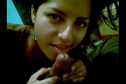 Desi Ladki Land Chus Rahi Hai
