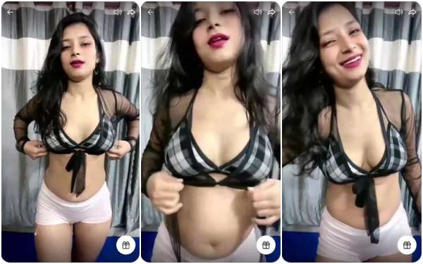 Dancing Queen Performing Sexy Hot Dance on Tango Live