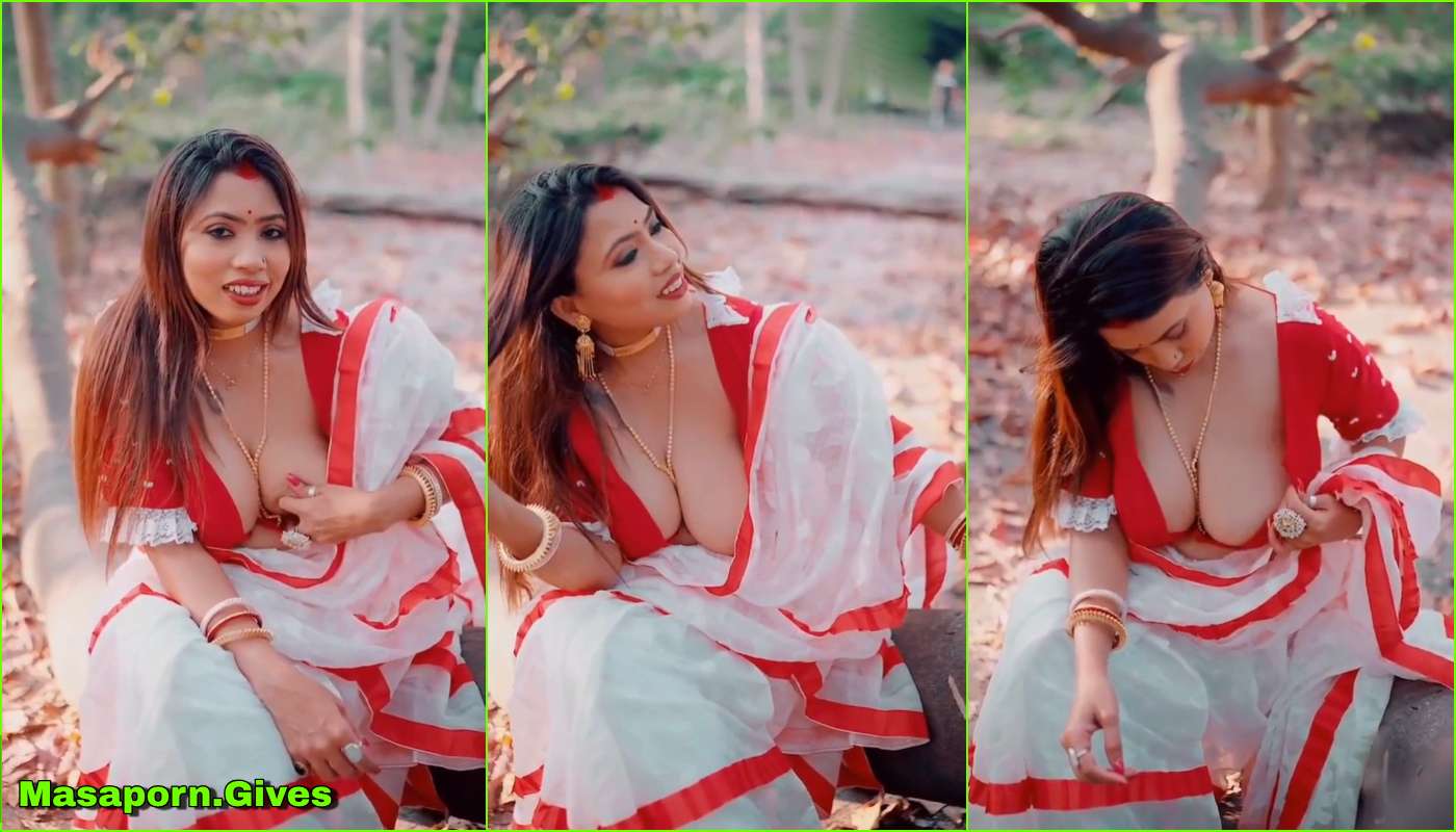 Bong Model Moumi Boob Show Outdoor App Content