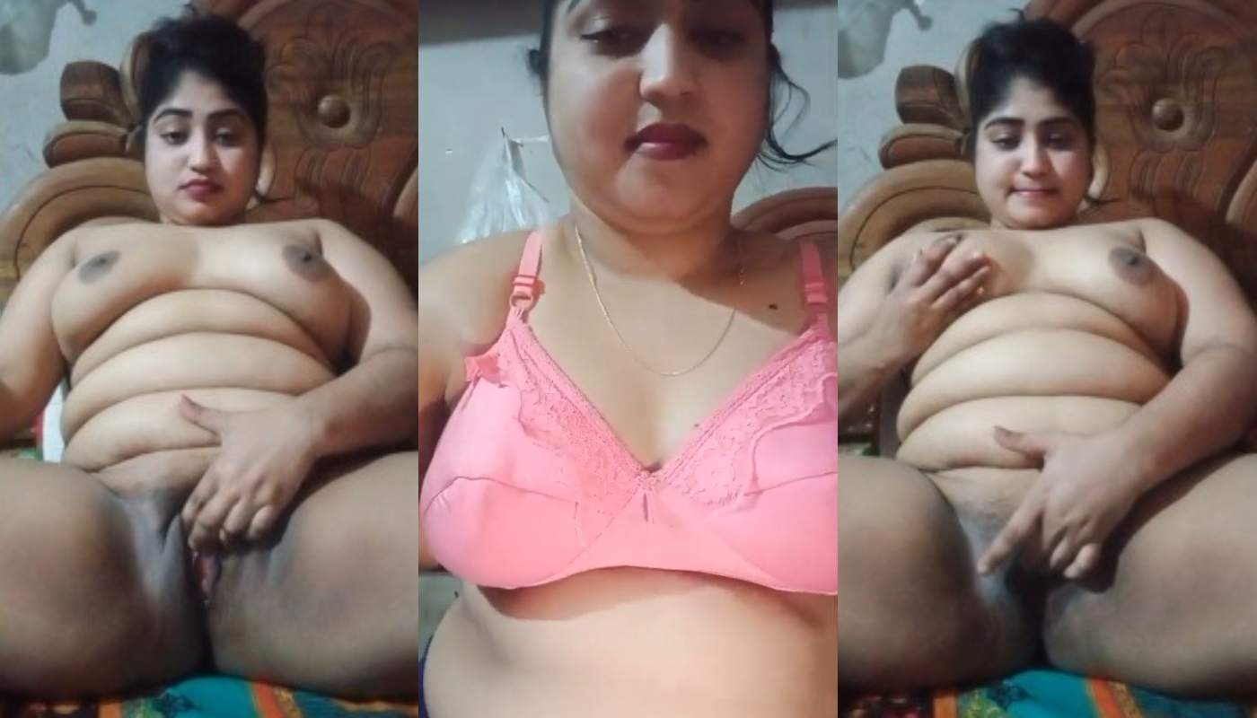 Bengali Big Boobs Village Chubby Girl Put Off Her Pink Bra  and Live Boob Press & Fingering