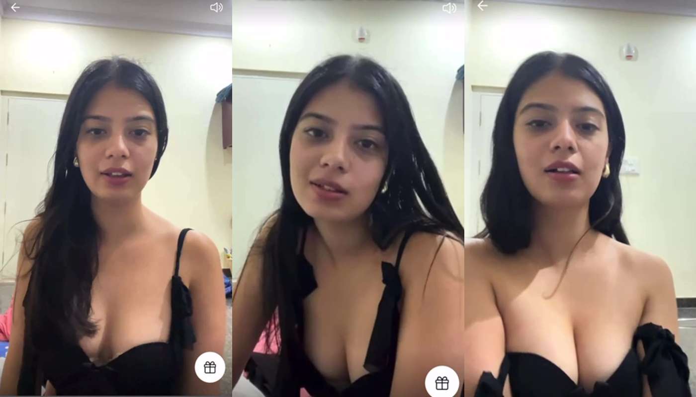 Super Cute Tango Girl Sweetu Sultry Cleavage Show on Group Live