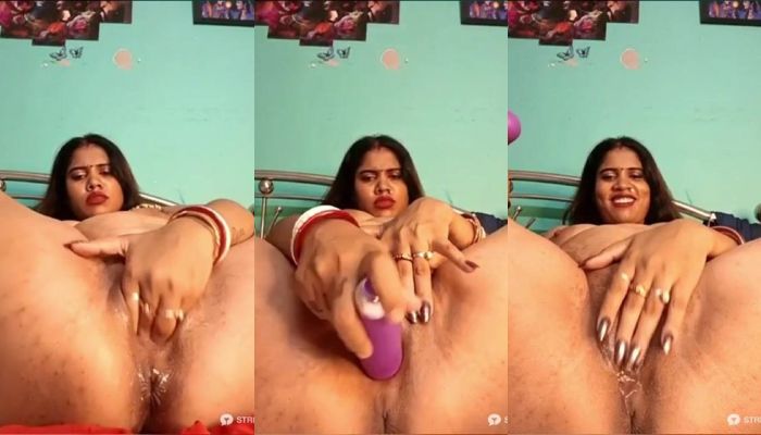 Horny Bhabhi Using Pink Dildo In Her Saved Pussy