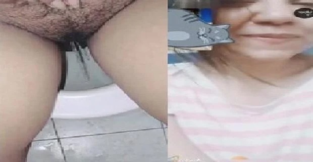 Indian girlfriend pissing porn tape bathroom me