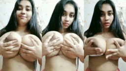 Indian Desi Girl Showing Big Boobs