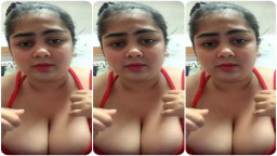 Maharani Victoria Milf Fucking with Her Boyfriend Total 3 Videos Don't Miss